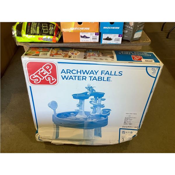 Step 2 Kids Archway Falls Water Table