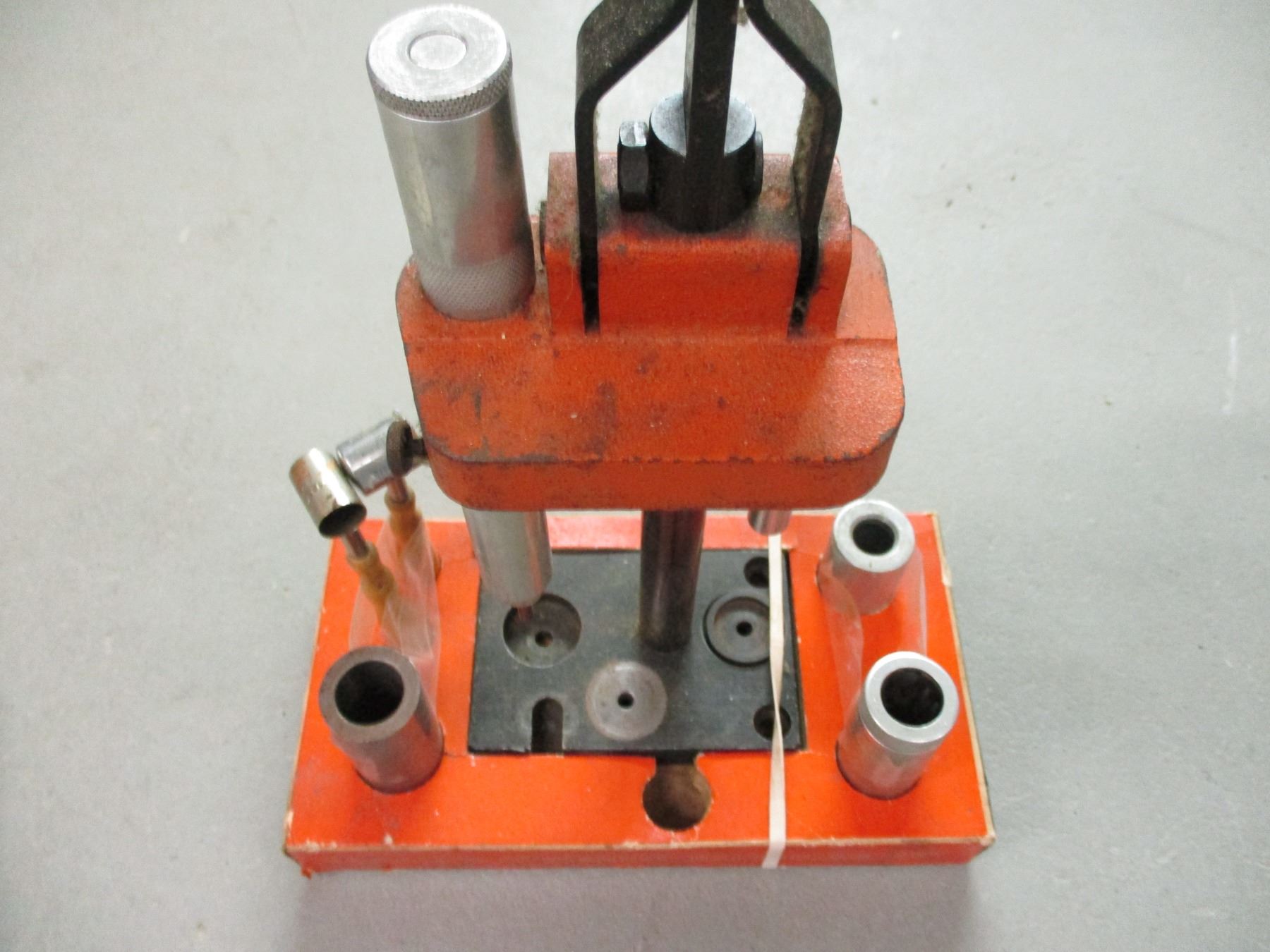 Comb Shell Press ASSORTED 12 GA SHOT SHELL PRESSES