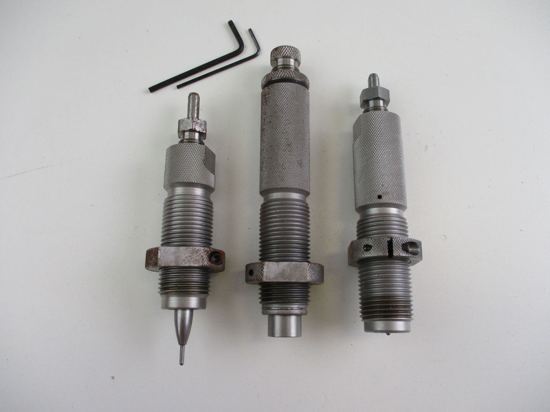 ASSORTED .300 WIN MAG RELOADING DIES