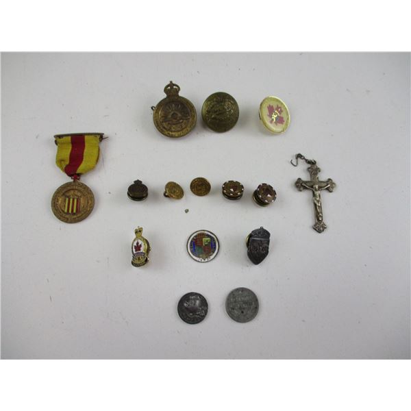 ASSORTED MILITARY PINS/BADGES ETC