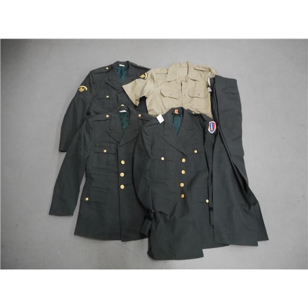 US MILITARY DRESS UNIFORMS
