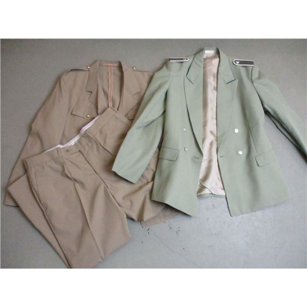 ASSORTED MILITARY CLOTHING LOT