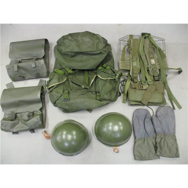 ASSORTED MILITARIA LOT