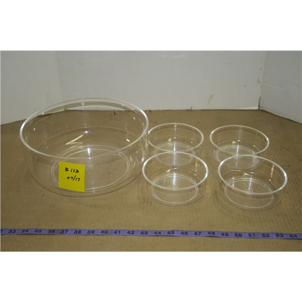 Clear Plastic Salad Bowl Set