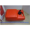 Image 2 : Outboard Fuel Tank (new with box)
