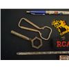 Image 2 : lot of collectibles -advertising bottle openers + pens, crown harmonica stir stick (works!), badges