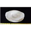 Image 6 : Gravy Boat & 2 Decorative Bowls
