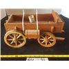 Image 1 : Wooden Wagon Lamp (Needs Repair)