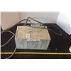 Image 1 : Light Socket & Transformer