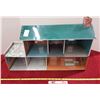Image 2 : Vintage Tin Doll House