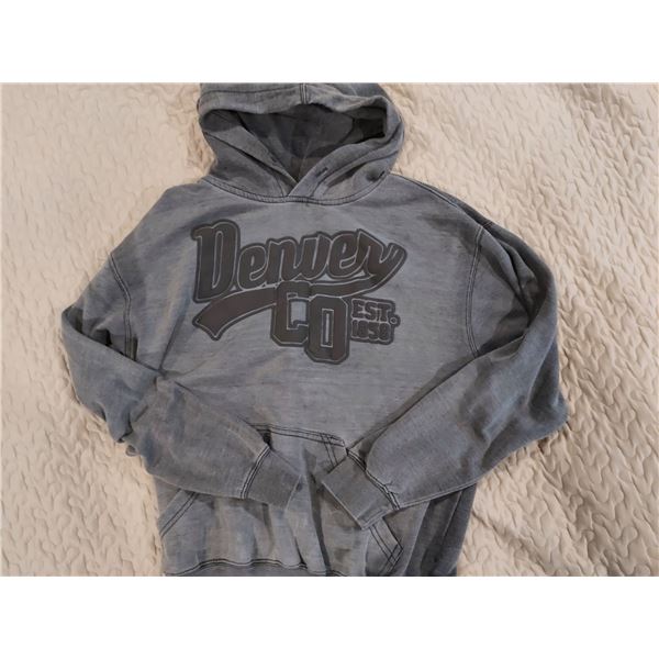 Lot of Hoodies (5)