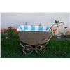 Image 1 : Vintage Baby Carriage 26"×33"×18"