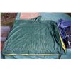 Image 9 : Aluminum Frame Hiking Backpack, Rain Poncho Tent Tarp (76"×45")