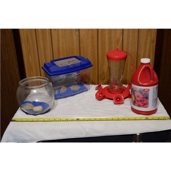 2 Small Fish Tanks, Hummingbird Feeder & Food