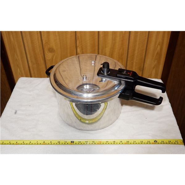 Fresco Pressure Cooker Pot