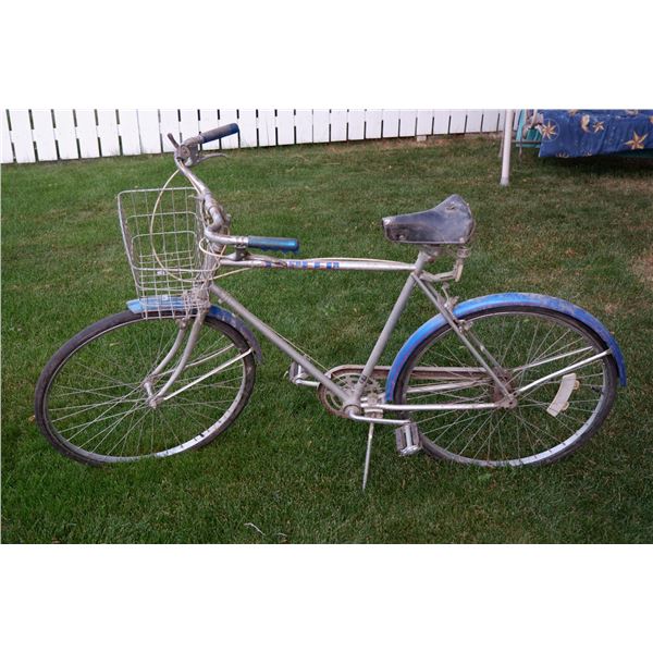 Vintage 3 Speed Brentwood Cit Bike w/ Basket