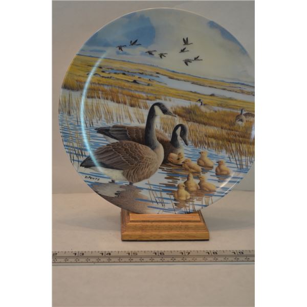 Vintage "The Family" Bradford collector plate by D Pentz