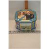 Image 1 : Vintage 1959 Queen Elizabeth ll George W Horner Tin