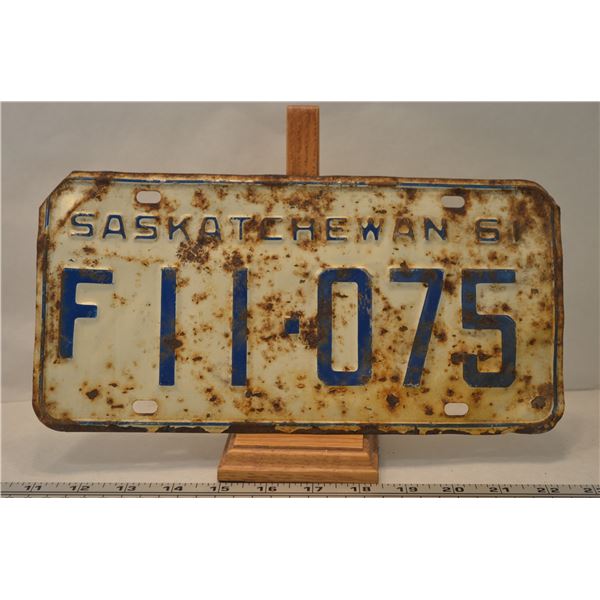 1961 Saskatchewan license plate