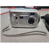 Image 3 : Kodak 3.2 Mega Pixel Easy Share CX7300 camera with carrying case