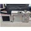 Image 4 : Canon Powershot A610 5.0 Megapixel digital camera with carrying case and cords