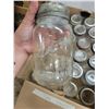 Image 4 : 31 quart jars (2 boxes)