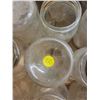 Image 4 : 37 quart jars (2 boxes)