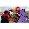 Image 1 : Halloween and Christmas Décor, Dolls, Costume