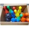 Image 1 : VINTAGE PLASTIC BOWLING SET