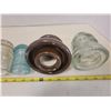 Image 5 : Lot of 6 glass insulators - 1 brown, 2 clear, 3 green blue