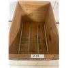 Image 2 : wooden apple crate
