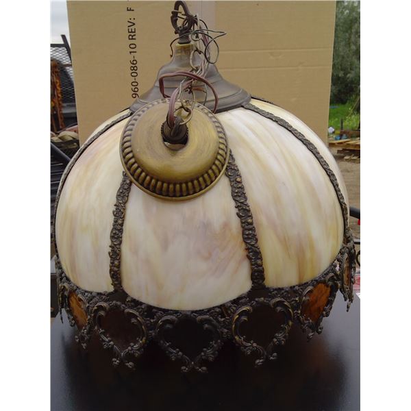 1 Tiffany Lamp Fixture