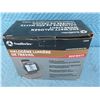 Image 2 : Southwire 133 Halogen Flood Light 500 Watts New in Box