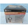 Image 2 : Southwire L845 Halogen Clamp Light 250 Watts New in Box