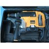 Image 2 : DeWalt D25501K SDS-Max Rotary Hammer in Hard Case