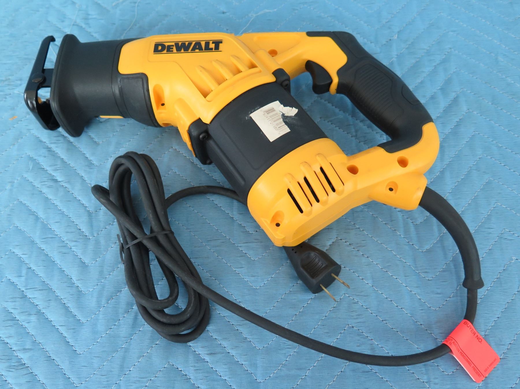 DEWALT 12 Amp Compact Reciprocating Saw - White Cap