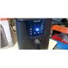 Image 3 : Kalorik XL digital smart fryer 5.3 qt brushed black matte shipping damage tested and working