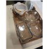 Image 2 : LOT OF PYREX AND FIRE KING BAKING DISHES