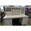 Image 2 : WHITE DOUBLE PEDESTAL DESK WITH HUTCH