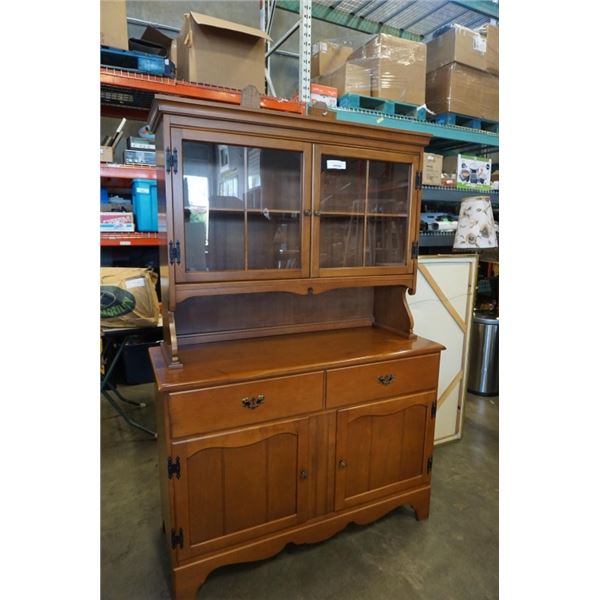 KRUG MAPLE 2 PIECE BUFFET AND HUTCH