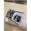 Image 2 : LOT OF PARTS IPHONES AND PARTS LAPTOP