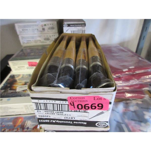 4 Dozen New 1 1/2" Oval Artist Paint Brushes