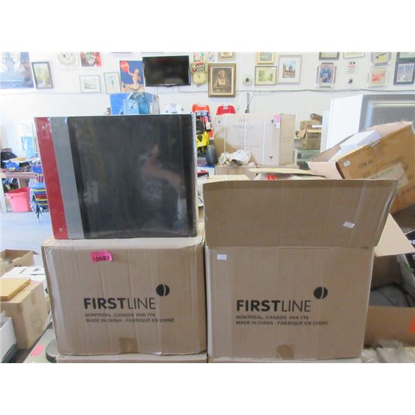 2 Cases of New 1.5" D Ring Binders