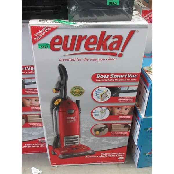 New Eureka Upright Boss SmartVac 4870MZ