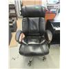 Image 1 : Executive Leather Office Chair
