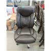 Image 1 : Executive Leather Office Chair