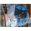 Image 1 : 12 Assorted New Pairs of Slippers