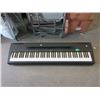 Image 1 : Yamaha Electric Keyboard - No cords or stand