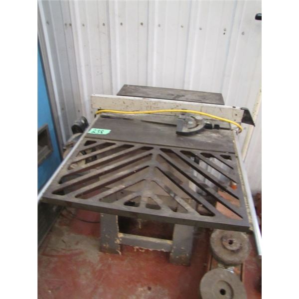 Rockwell beaver table saw threequarter horsepower motor