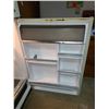 Image 8 : Refrigerator A